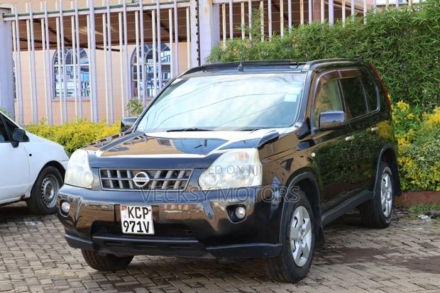 Nissan X-Trail 2010 Black