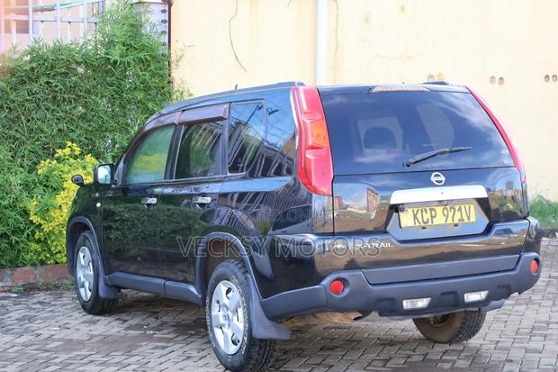 Nissan X-Trail 2010 Black