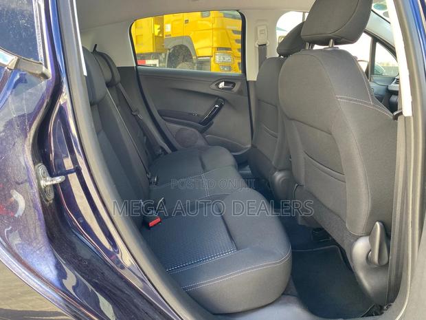 Peugeot 208 2019 Blue