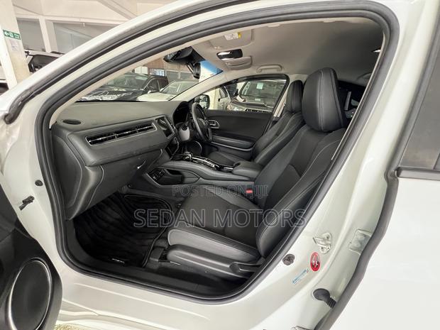 Honda Vezel 2019 White