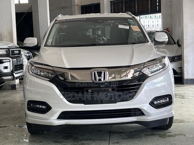 Honda Vezel 2019 White