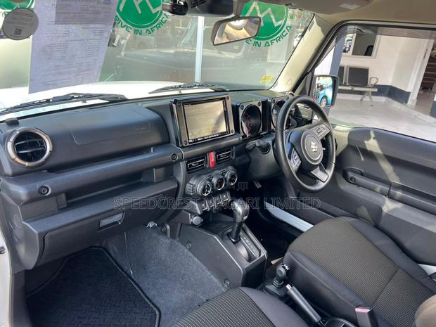 Suzuki Jimny 2019 White