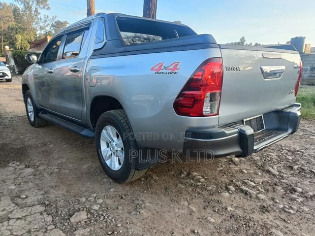 Toyota Hilux Revo Double Cab Deisel 2.8 AWD 2019 Gray