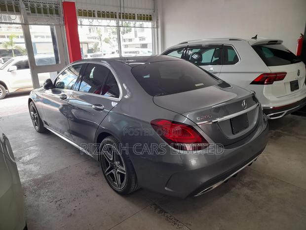 Mercedes-Benz C200 2019 Gray