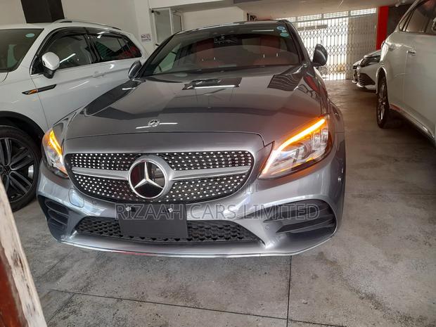 Mercedes-Benz C200 2019 Gray