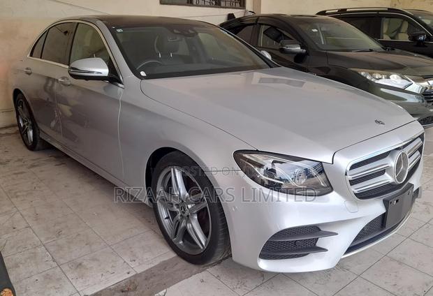 Mercedes-Benz E200 2018 Silver
