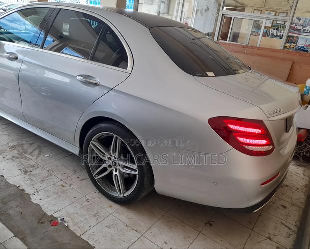 Mercedes-Benz E200 2018 Silver