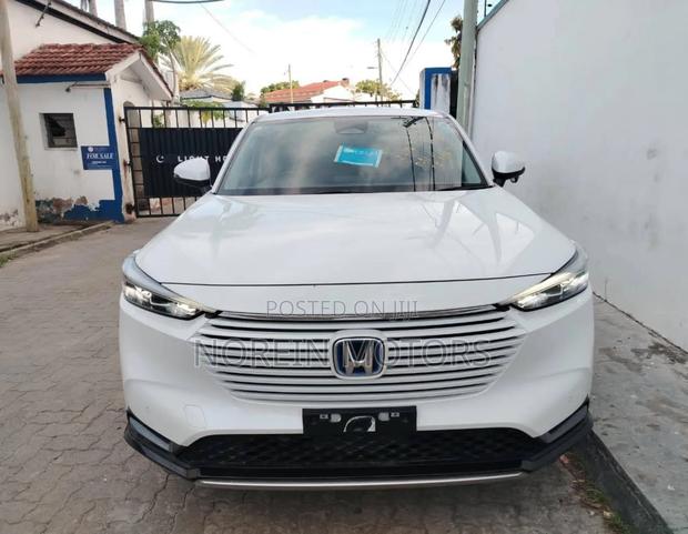 Honda Vezel 2021 White