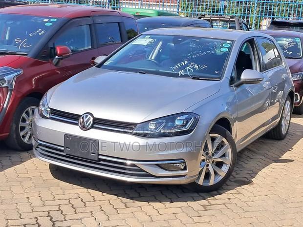 Volkswagen Golf TSI S FWD 2018 Silver