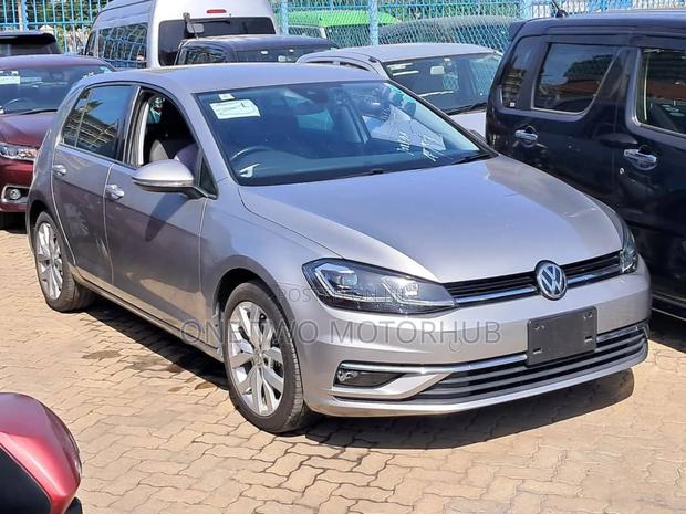 Volkswagen Golf TSI S FWD 2018 Silver