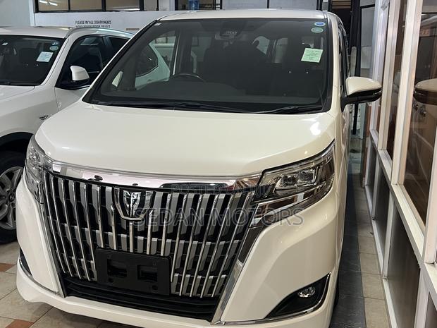 Toyota Esquire 2019 White