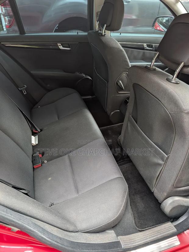 Mercedes-Benz C200 2008 Red
