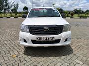 Toyota Hilux 2.5 D-4D SRX 2012 White for sale