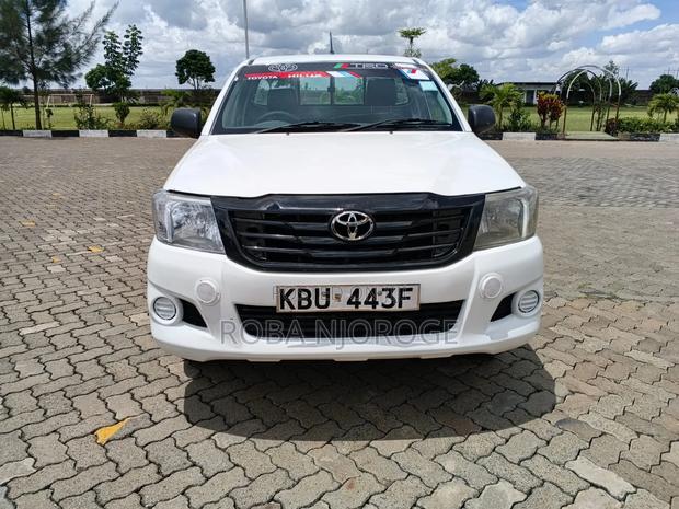 Toyota Hilux 2.5 D-4D SRX 2012 White
