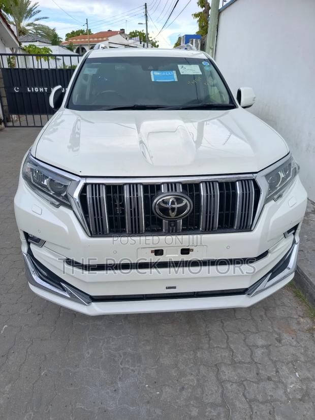 Toyota Land Cruiser Prado 2020 White