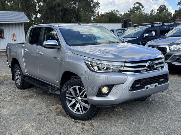 Toyota Hilux Revo Double Cab Deisel 2.4 AWD 2019 Silver