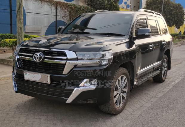 Toyota Land Cruiser 4.5 V8 DLX 2014 Black