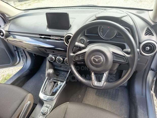 Mazda 2 2019 Silver
