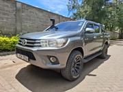 Toyota Hilux SR5 BLACK 4x4 2015 Gray for sale