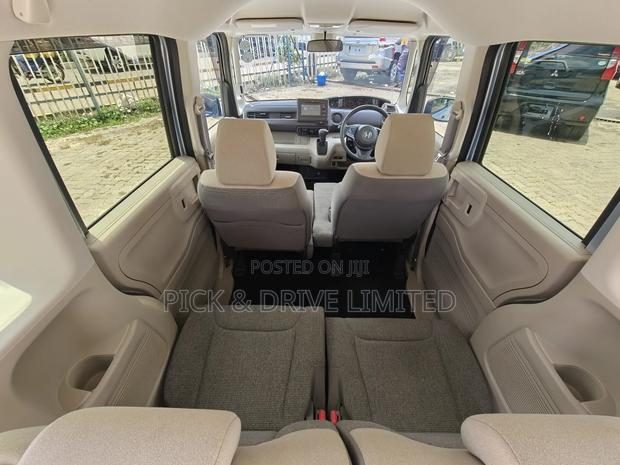 Honda N-Box 2018 Blue