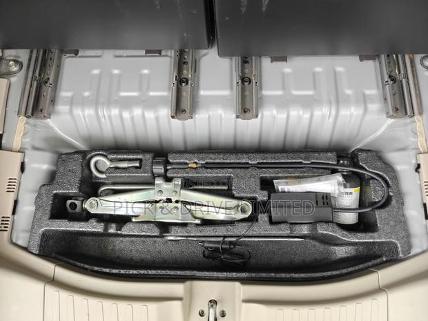 Honda N-Box 660 FWD 2018 Silver