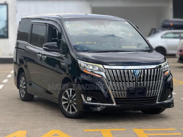 Toyota Esquire 1.8 FWD Hybrid (7 seater) 2019 Black