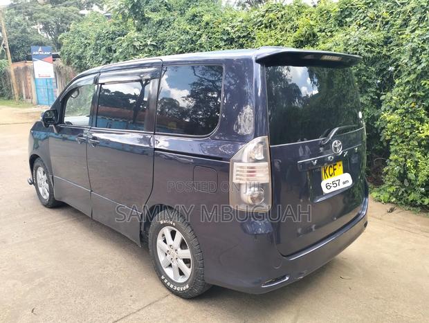 Toyota Voxy 2008 Black