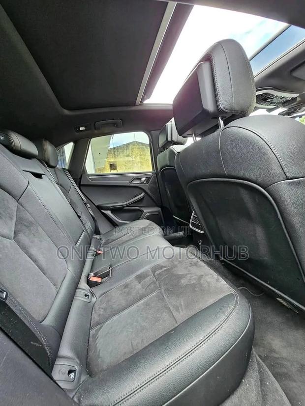 Porsche Macan 2018 Black