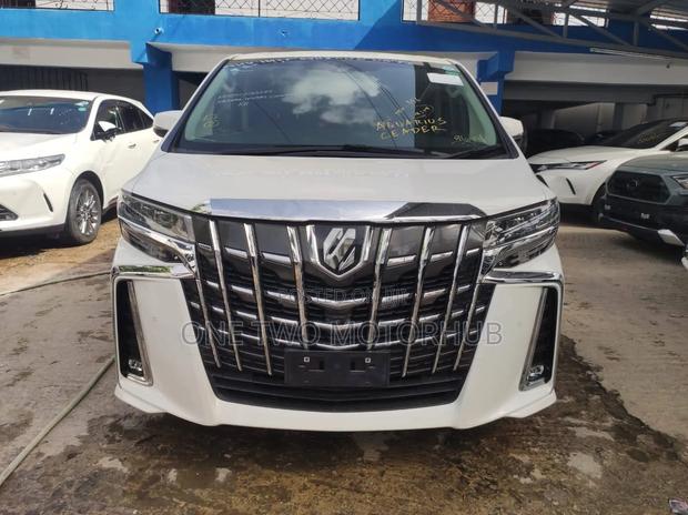Toyota Alphard 2018 White