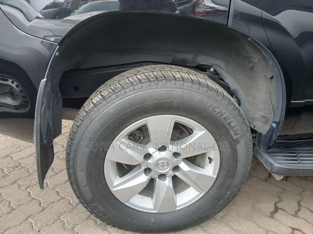 Toyota Land Cruiser Prado 2019 Black