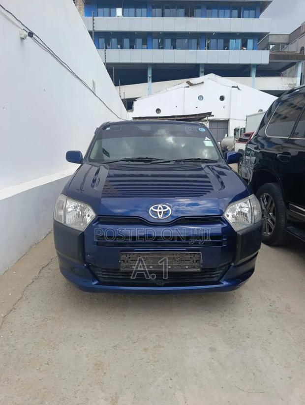 Toyota Probox 1.5 Hybrid DX Comfort 2019 Blue
