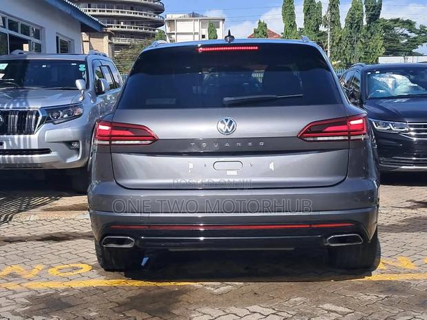 Volkswagen Touareg 2018 Gray