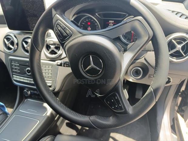 Mercedes-Benz GLA-Class 2019 Black