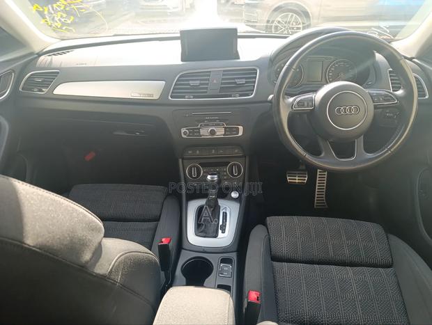Audi Q3 2018 Black
