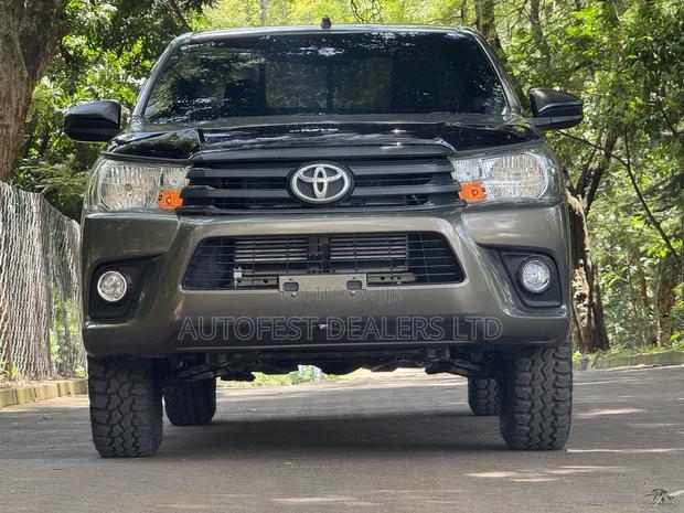 Toyota Hilux Revo Single Cab Deisel 2.4 RWD 2019 Gold