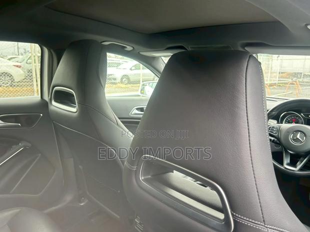 Mercedes-Benz GLA-Class 2019 Pearl