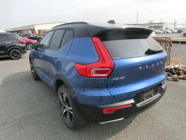 Volvo XC40 T5 Petrol AWD 2019 Blue
