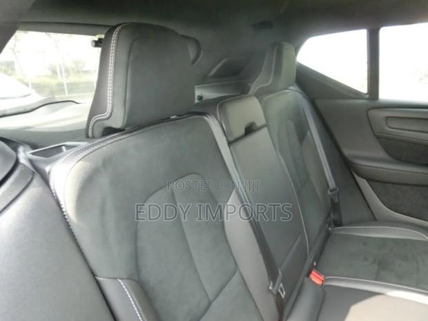 Volvo XC40 T5 Petrol AWD 2019 Blue
