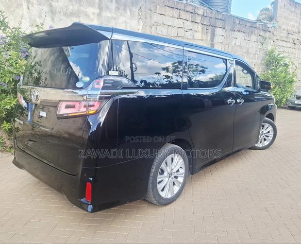 Toyota Alphard 2.5 Petrol FWD 2019 Black