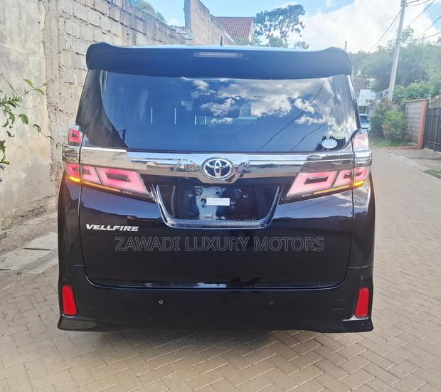 Toyota Alphard 2.5 Petrol FWD 2019 Black