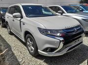 Mitsubishi Outlander 2.0 PHEV AWD 2018 White for sale