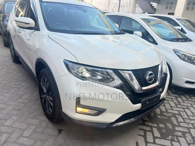 Nissan X-Trail 2.0 Petrol AWD 2018 White