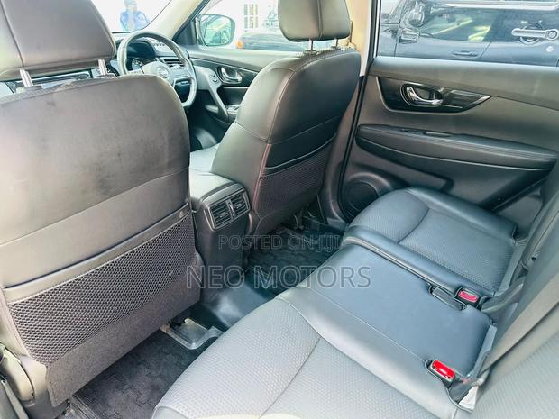Nissan X-Trail 2.0 Hybrid FWD 2018 Silver