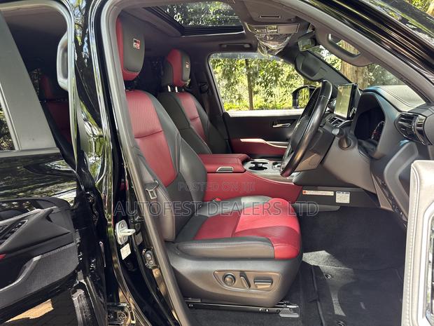 Toyota Land Cruiser 3.3 Diesel 4WD 2022 Black
