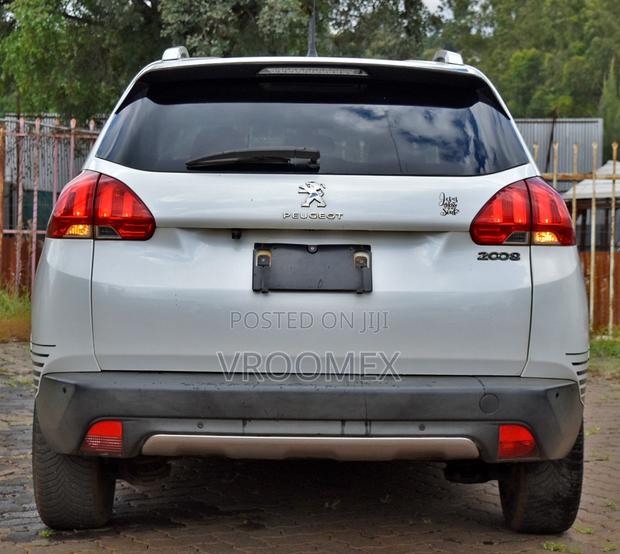 Peugeot 2008 2016 White