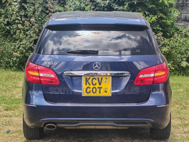 Mercedes-Benz B-Class B180 Petrol 2012 Blue