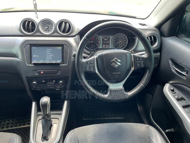 Suzuki Escudo 2016 Black