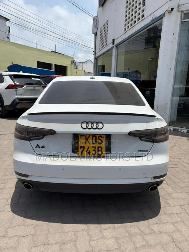 Audi A4 2.0T Premium AWD quattro 2017 Pearl