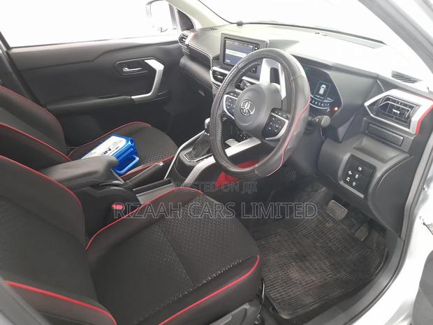 Toyota Raize 2020 Silver