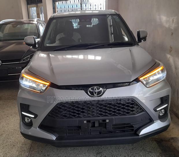Toyota Raize 2020 Silver